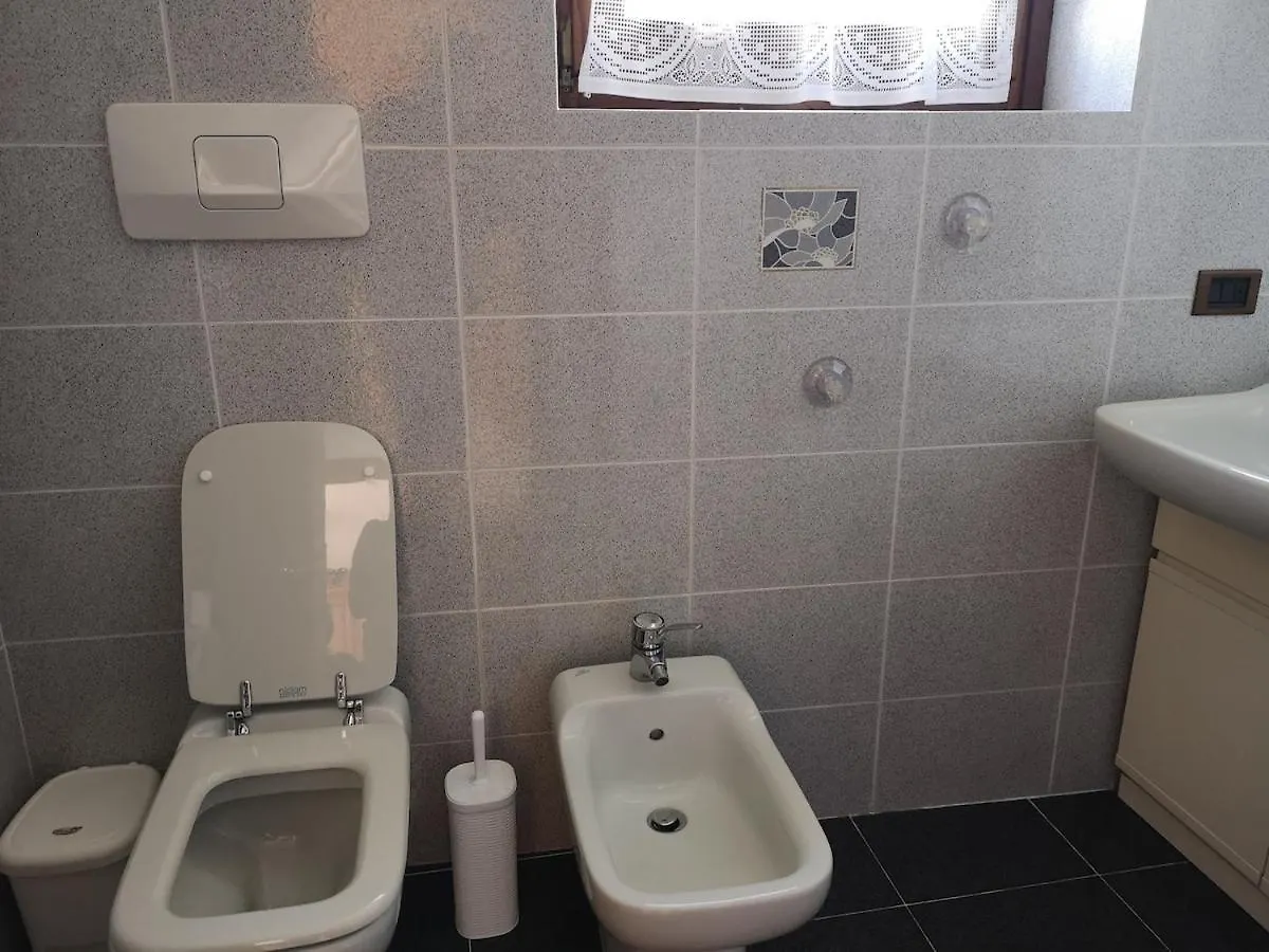 Apartamento Il Balcone Di Betty, Meraviglia Vista Lago San Siro