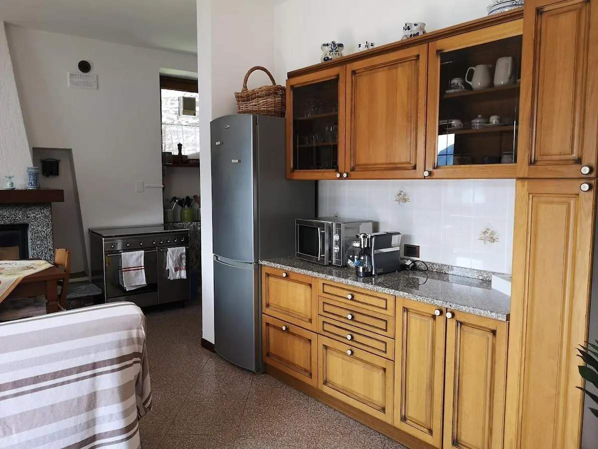 Il Balcone Di Betty, Meraviglia Vista Lago San Siro  Apartamento San Siro (Lombardy)