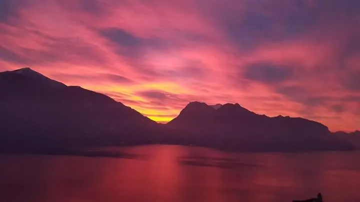 Il Balcone Di Betty, Meraviglia Vista Lago San Siro  Itália
