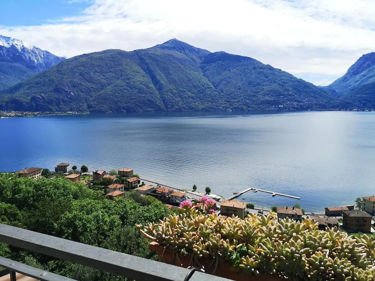 סן סירו Il Balcone Di Betty, Meraviglia Vista Lago איטליה